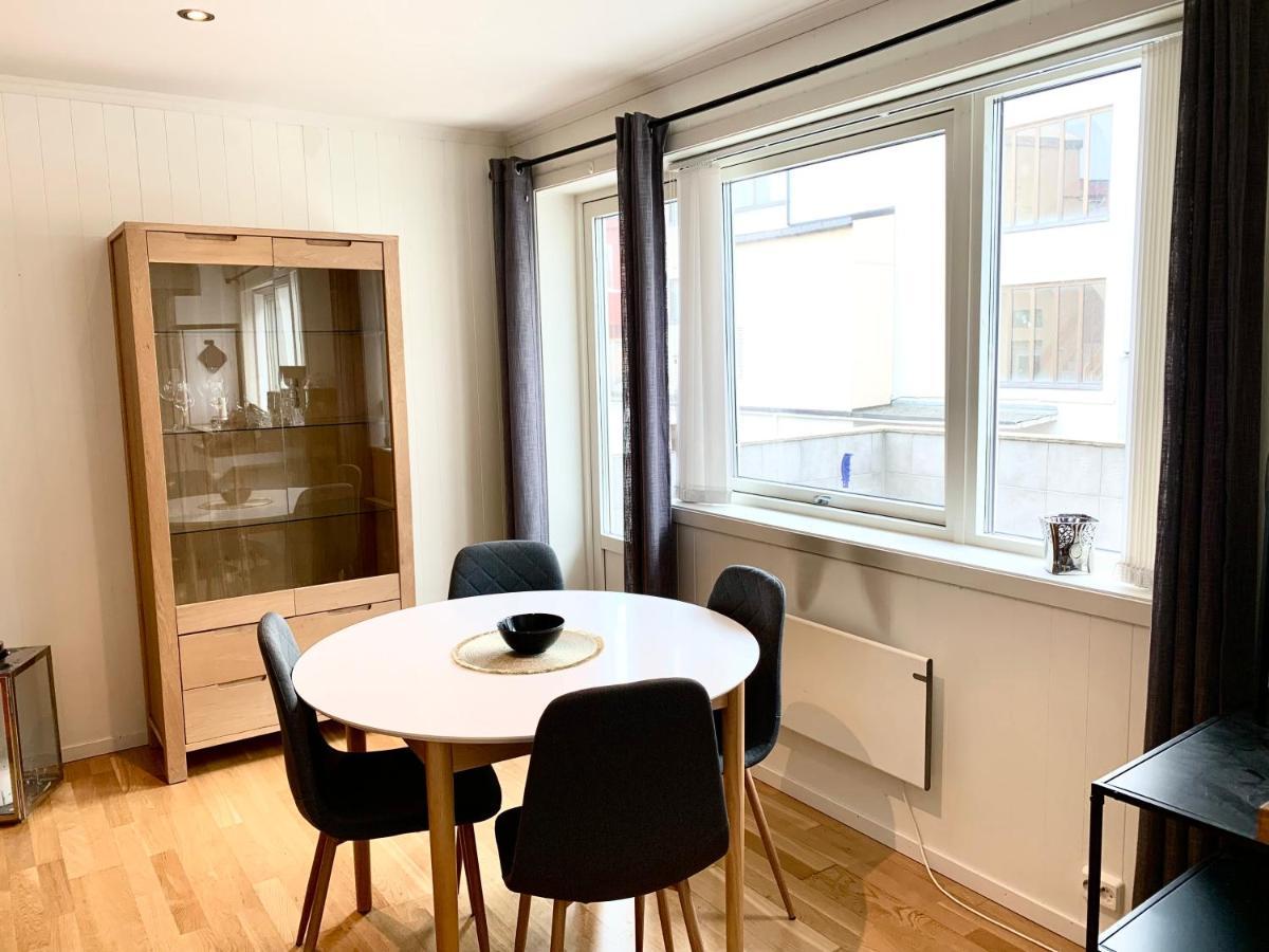 Fin Leilighet, Midt I Hjertet Av Kristiansund. Apartman Kültér fotó